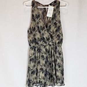 Cookies Hawaii sexy Mini Jumper Size L NWT